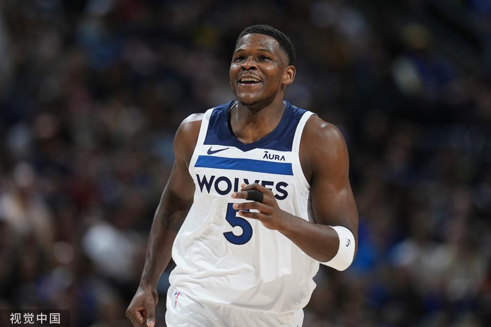 双手扣篮 双手扣篮