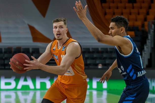 富勒姆的挣 富勒姆的挣